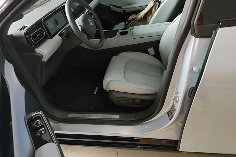 Used Leapmotor C01 2022 Four-Wheel Drive Dual-Motor Performance Version Left Front Seat