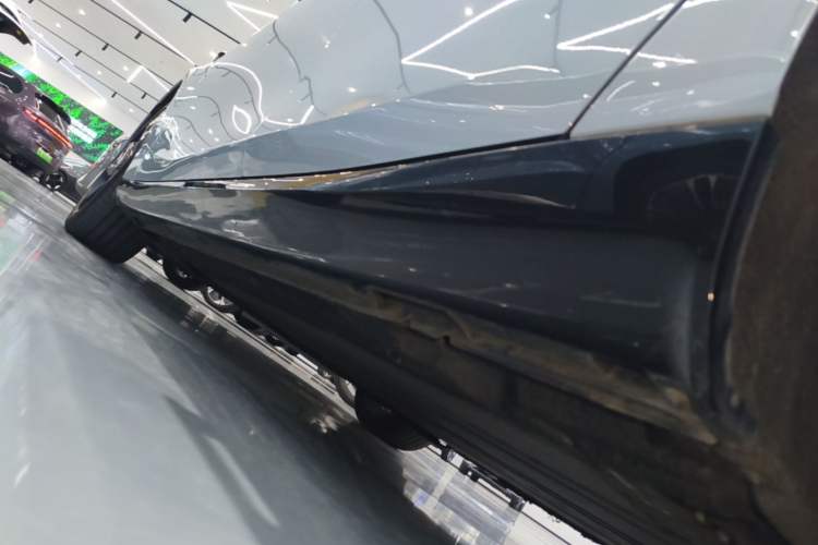 Used Leapmotor C01 2022 Rear-Drive Ultra-Long Range Version Left Side Sill