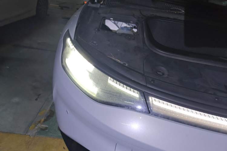 Used Leapmotor C01 2022 Four-Wheel Drive Dual-Motor Performance Version Right Front Headlight