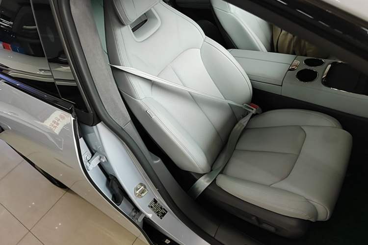 Used Leapmotor C01 2022 Four-Wheel Drive Dual-Motor Performance Version Right Front Seat