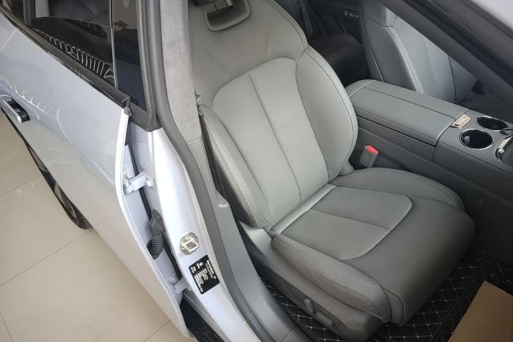 Used Leapmotor C01 2022 Rear-Drive Long-Range Version Right Front Seat