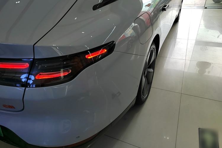 Used Leapmotor C01 2022 Four-Wheel Drive Dual-Motor Performance Version Right Rear Taillight