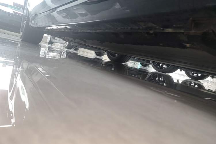 Used Leapmotor C01 2022 Rear-Drive Long-Range Version Right Side Sill