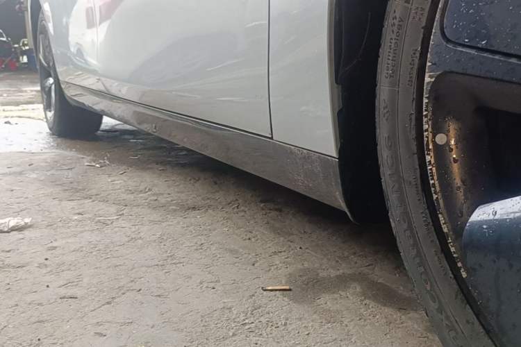 Used Leapmotor C01 2022 Rear-Drive Long-Range Version Right Side Sill