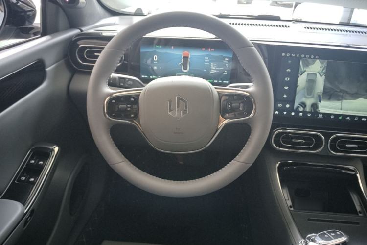 Used Leapmotor C01 2022 Rear-Drive Long-Range Version Steering Wheel