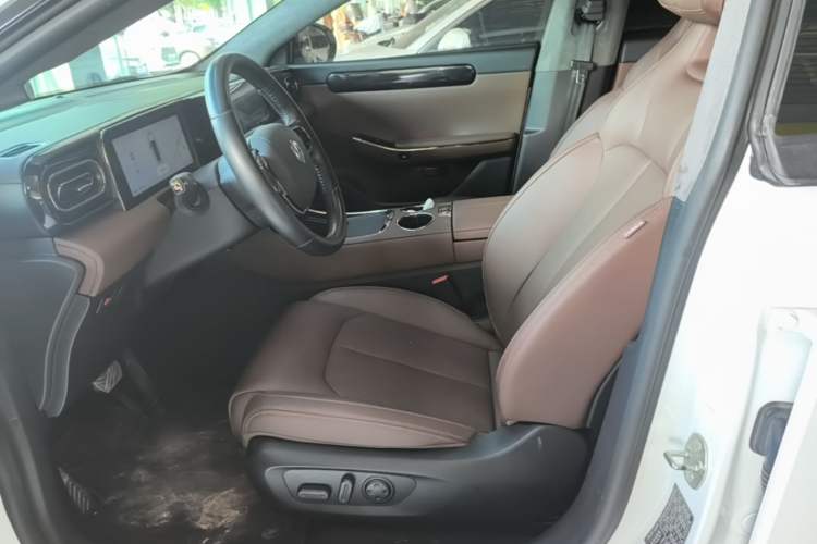 Used Leapmotor C01 2022 Rear-Drive Ultra-Long Range Version Left Front Seat