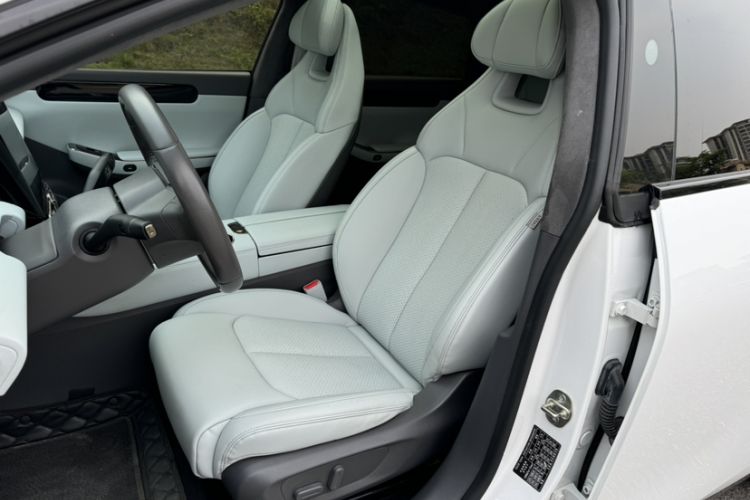 Used Leapmotor C01 2022 Rear-Drive Ultra-Long Range Version Left Front Seat