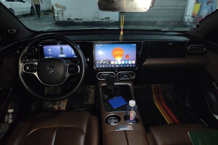 Used Leapmotor C01 2023 525 Comfort Edition Center Console