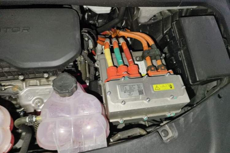 Used Leapmotor C01 2023 Range-Extended 216 Comfort Edition Engine Bay Left