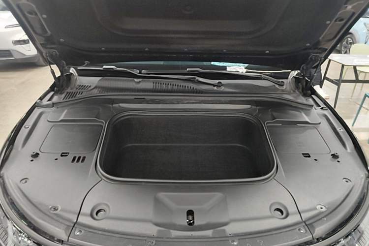 Used Leapmotor C01 2023 525 Comfort Edition Engine Bay