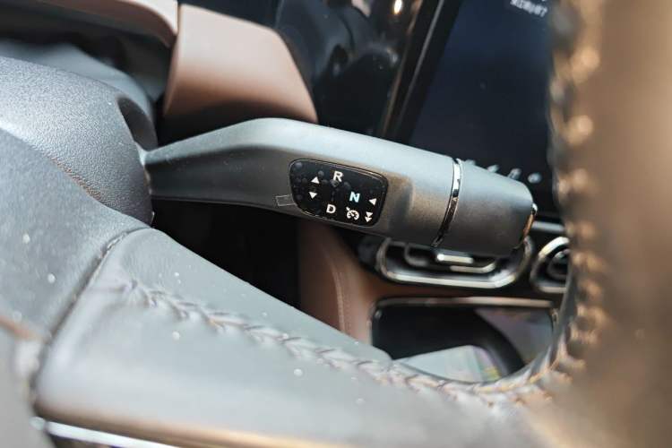 Used Leapmotor C01 2023 606 Smart Edition Gear Lever