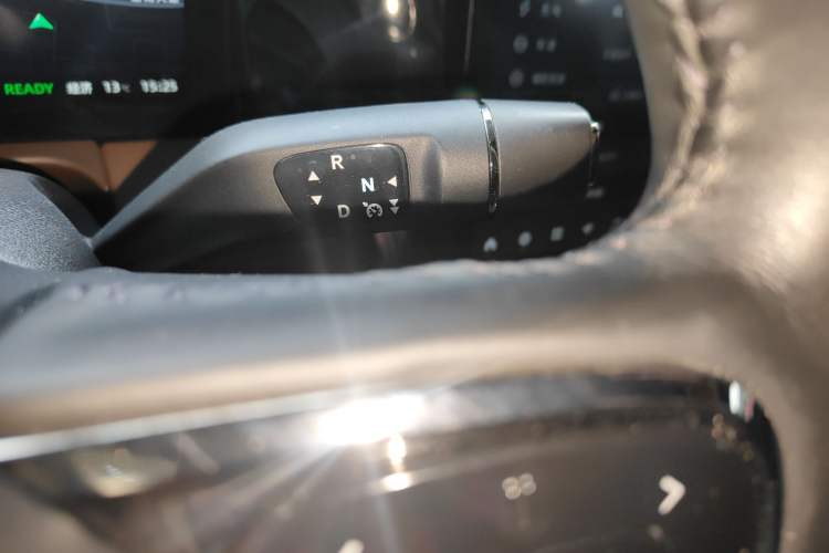 Used Leapmotor C01 2023 630 All-Wheel-Drive Performance Version Gear Lever
