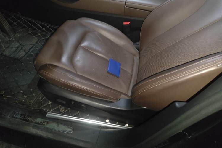 Used Leapmotor C01 2023 525 Comfort Edition Left Front Seat