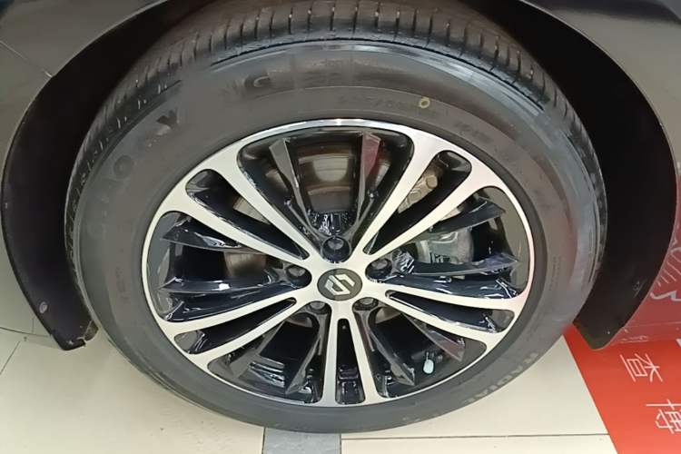 Used Leapmotor C01 2023 525 Comfort Edition Left Front Wheel Hub