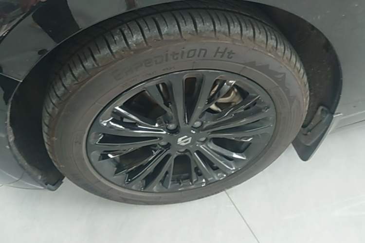 Used Leapmotor C01 2023 525 Comfort Edition Left Front Wheel Hub