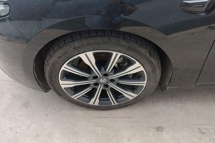 Used Leapmotor C01 2023 525 Comfort Edition Left Front Wheel Hub
