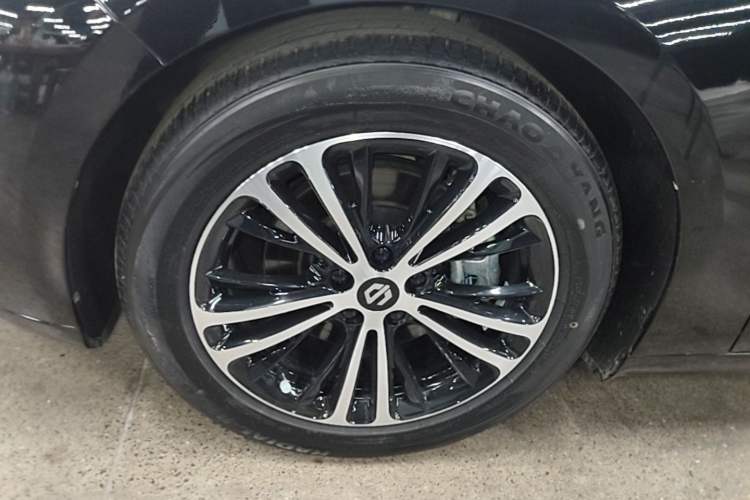 Used Leapmotor C01 2023 525 Comfort Edition Left Front Wheel Hub