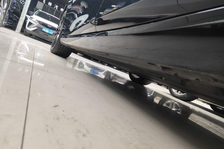 Used Leapmotor C01 2023 630 All-Wheel-Drive Performance Version Left Side Sill
