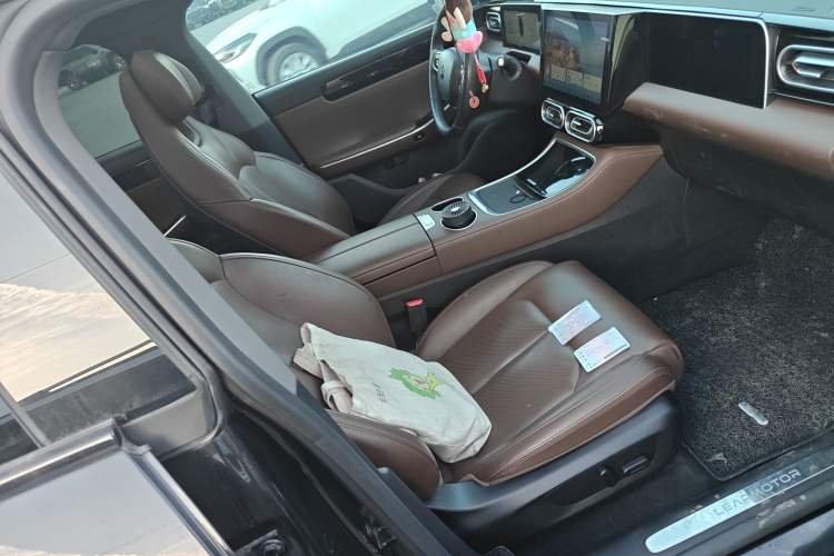 Used Leapmotor C01 2023 525 Comfort Edition Right Front Seat