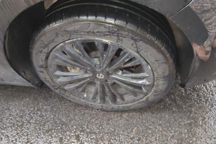 Used Leapmotor C01 2023 525 Comfort Edition Right Front Wheel Hub