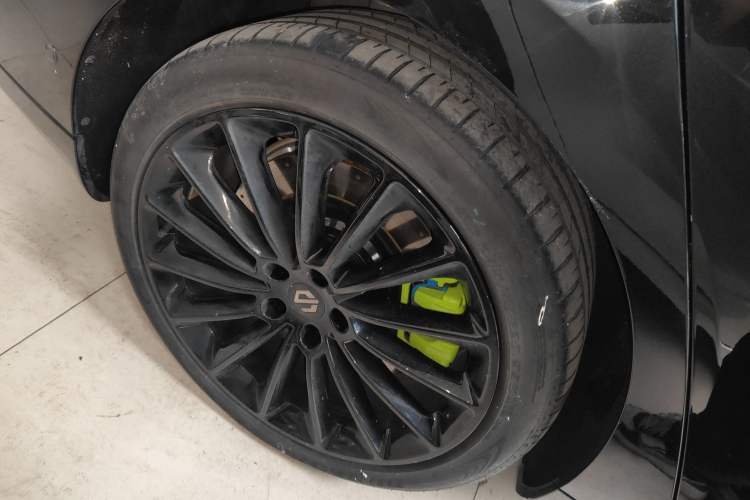 Used Leapmotor C01 2023 630 All-Wheel-Drive Performance Version Right Rear Wheel Hub