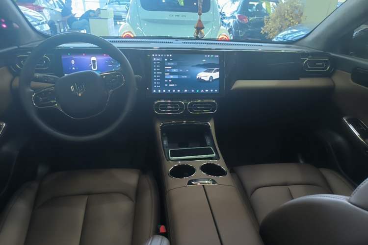Used Leapmotor C01 2023 Range-Extended 316 Smart Edition Center Console