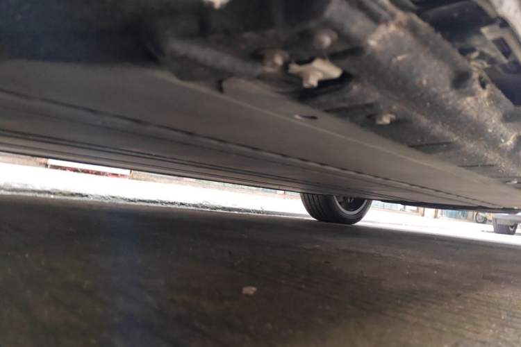 Used Leapmotor C01 2023 525 Comfort Edition Chassis Front Left