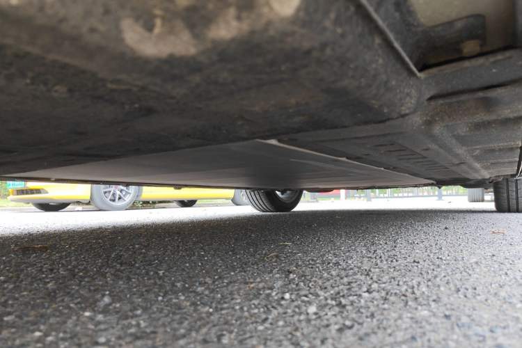 Used Leapmotor C01 2023 Extended-Range 316 Comfort Edition Chassis Rear Right