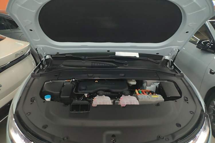 Used Leapmotor C01 2023 Range-Extended 216 Comfort Edition Engine Bay