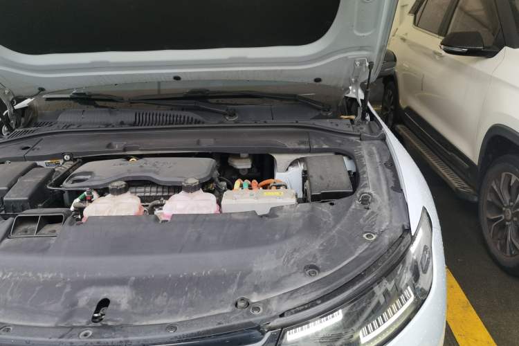 Used Leapmotor C01 2023 Range-Extended 216 Comfort Edition Engine Bay Left