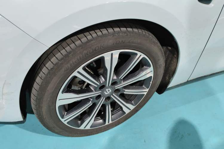 Used Leapmotor C01 2023 Range-Extended 216 Comfort Edition Exterior 7