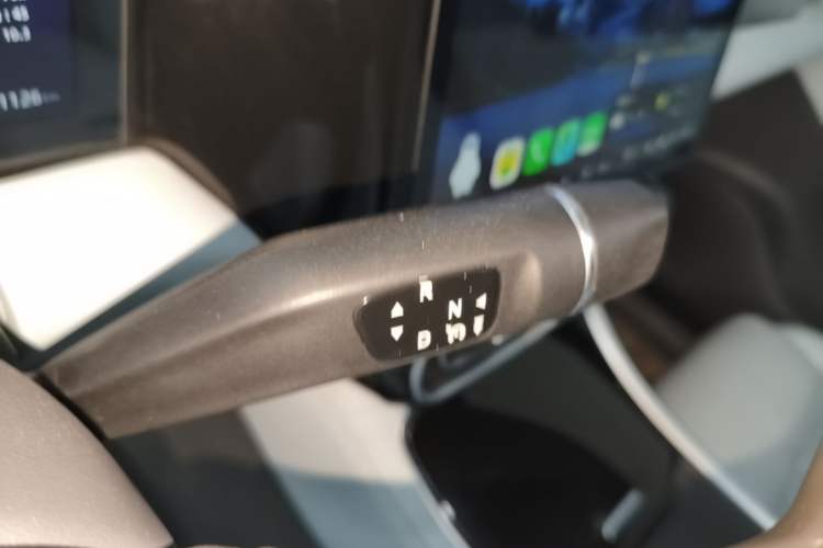 Used Leapmotor C01 2023 Range-Extended 216 Comfort Edition Gear Lever