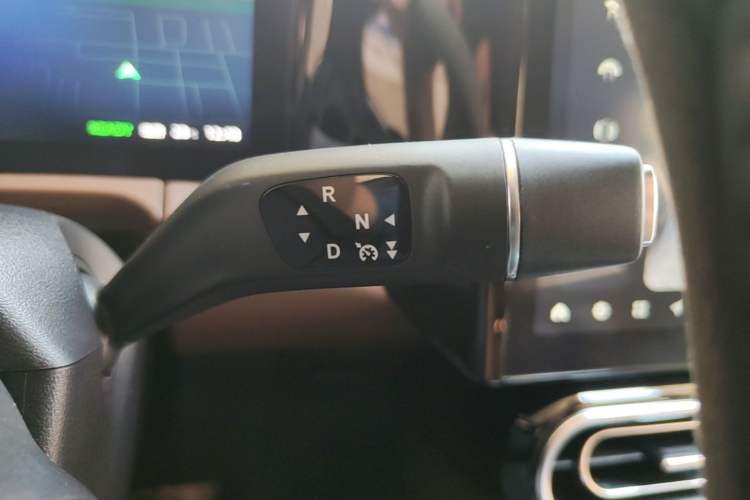 Used Leapmotor C01 2023 525 Comfort Edition Gear Lever