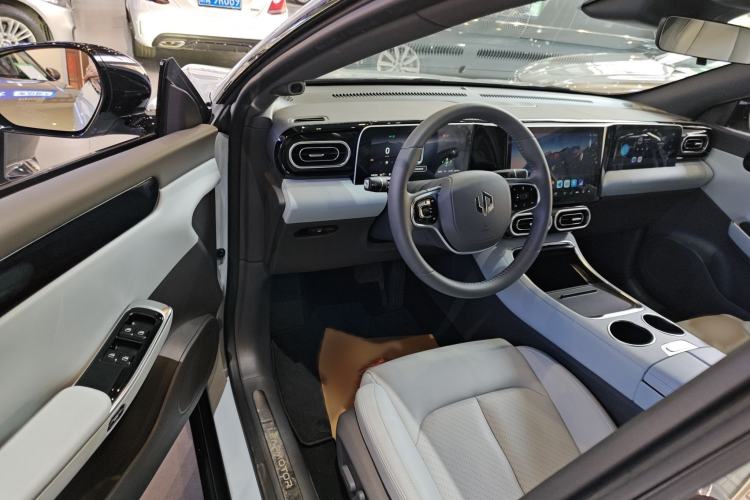 Used Leapmotor C01 2023 Range-Extended 216 Comfort Edition Interior 2