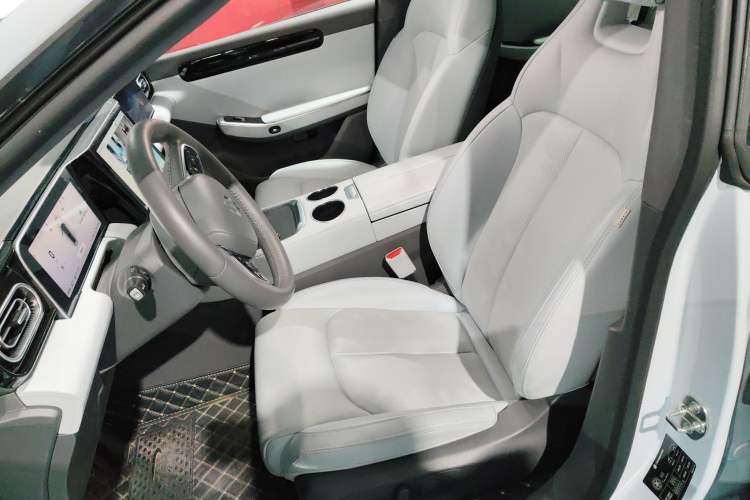 Used Leapmotor C01 2023 Range-Extended 216 Comfort Edition Left Front Seat