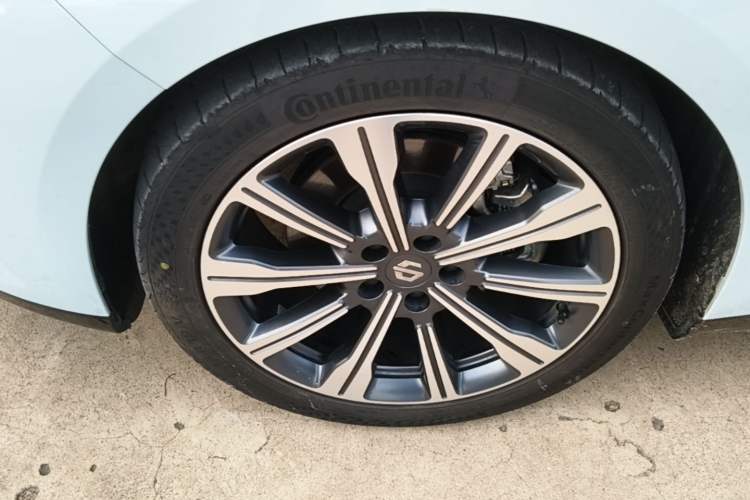 Used Leapmotor C01 2023 525 Comfort Edition Left Front Wheel Hub
