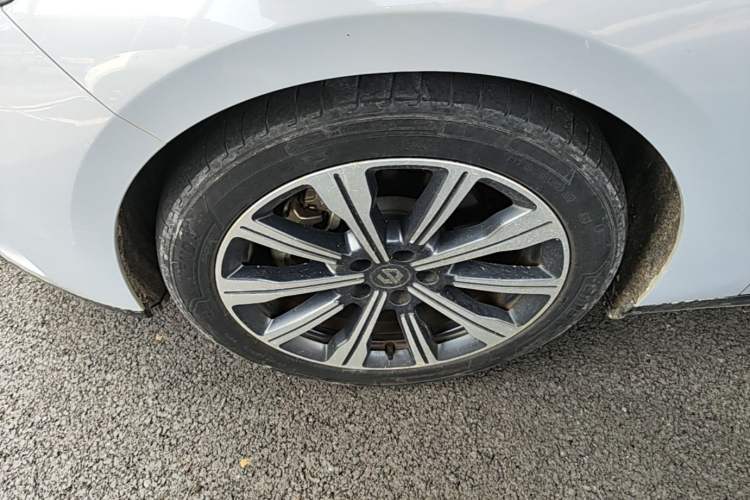 Used Leapmotor C01 2023 Range-Extended 216 Comfort Edition Left Front Wheel Hub