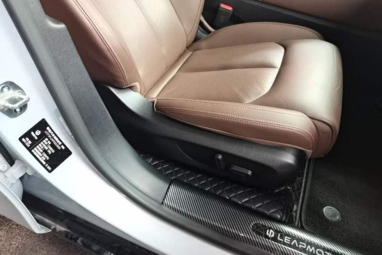 Used Leapmotor C01 2023 525 Comfort Edition Right Front Seat