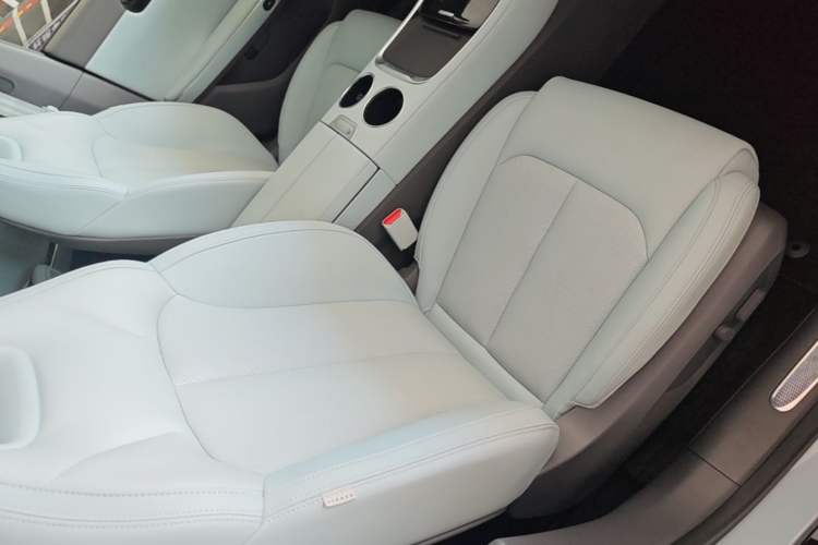 Used Leapmotor C01 2023 Range-Extended 216 Comfort Edition Right Front Seat