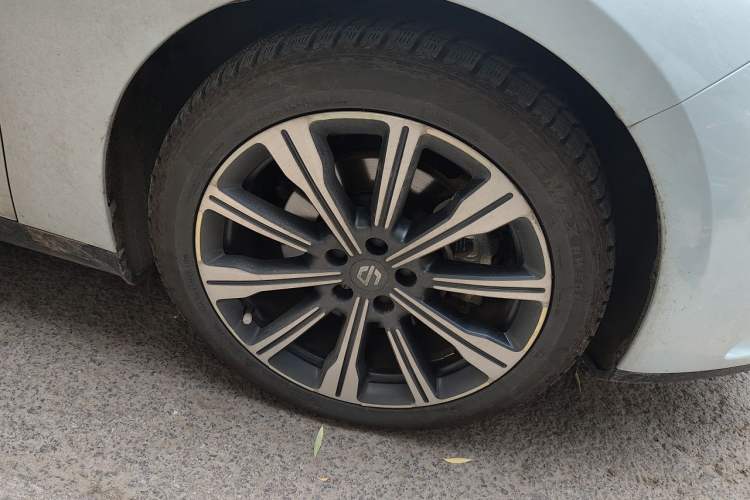 Used Leapmotor C01 2023 Range-Extended 216 Comfort Edition Right Front Wheel Hub