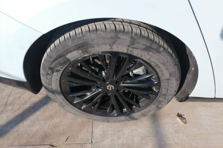 Used Leapmotor C01 2023 525 Comfort Edition Right Rear Wheel Hub