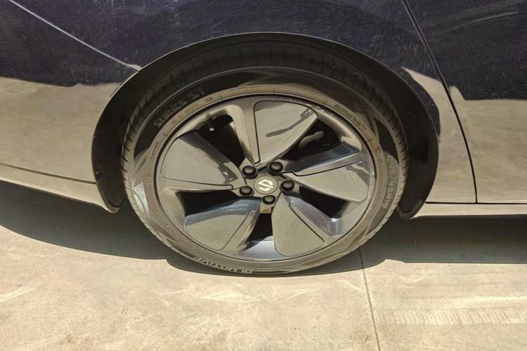 Used Leapmotor C01 2023 525 Comfort Edition Right Rear Wheel Hub
