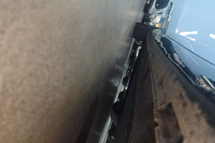 Used Leapmotor C01 2023 Range-Extended 316 Smart Edition Right Side Sill