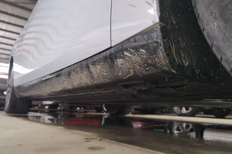 Used Leapmotor C01 2023 525 Comfort Edition Right Side Sill