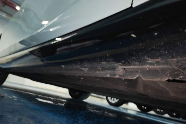 Used Leapmotor C01 2023 Range-Extended 216 Comfort Edition Right Side Sill