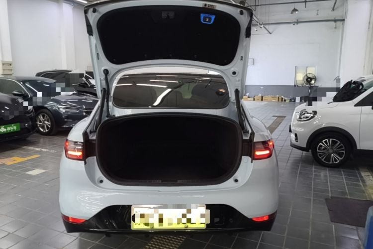 Used Leapmotor C01 2023 Range-Extended 216 Comfort Edition Trunk