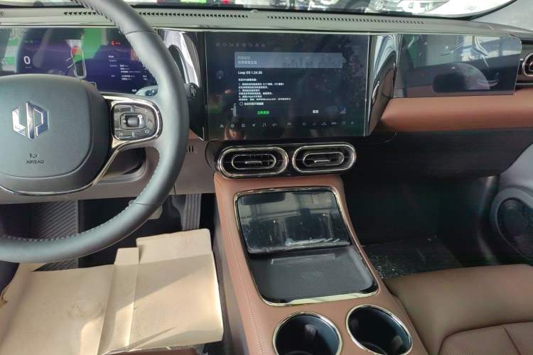 Used Leapmotor C01 2023 630 All-Wheel-Drive Performance Version Audio And AC Panel