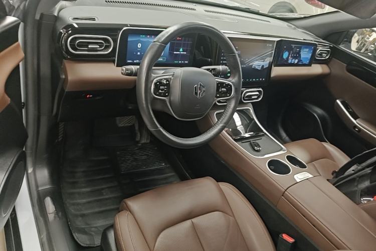 Used Leapmotor C01 2023 525 Comfort Edition Center Console