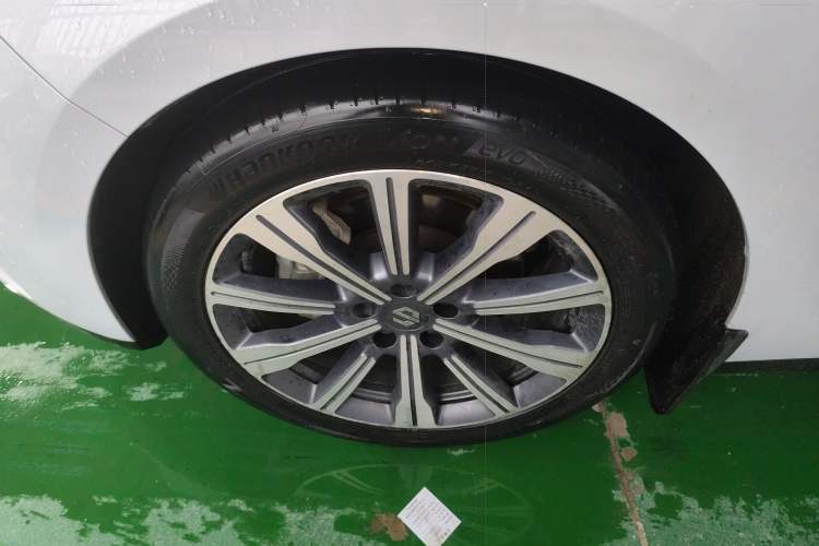 Used Leapmotor C01 2023 Range-Extended 216 Comfort Edition Exterior 4