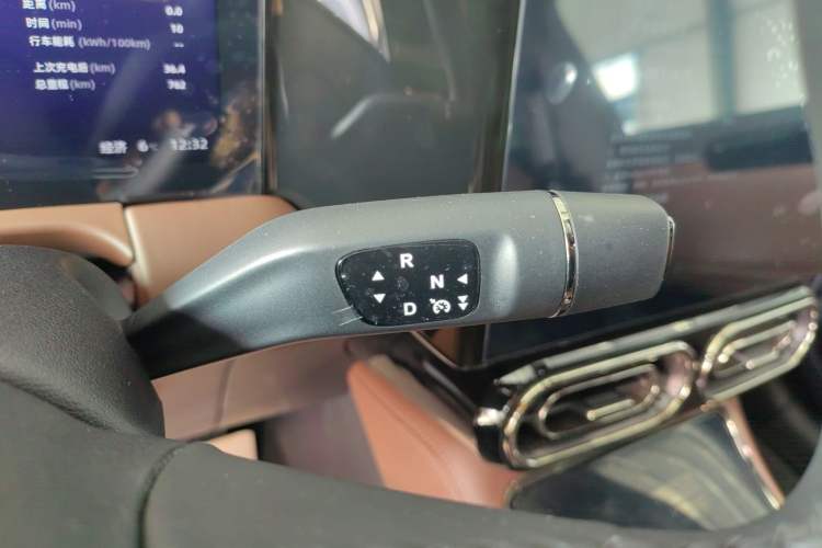 Used Leapmotor C01 2023 630 All-Wheel-Drive Performance Version Gear Lever